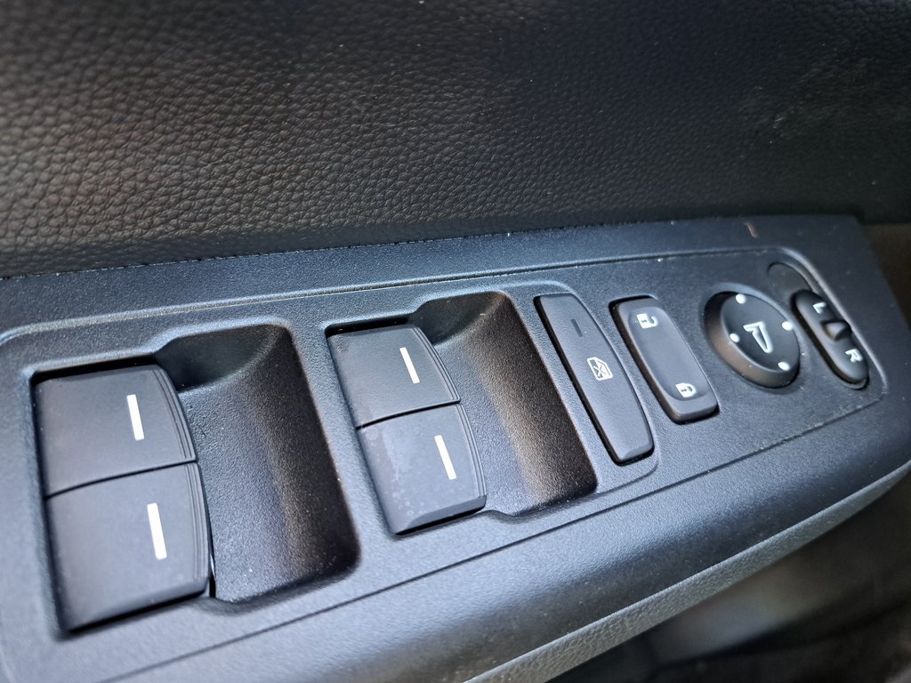 2024 Honda CR-V Hybrid Sport-L photo 16