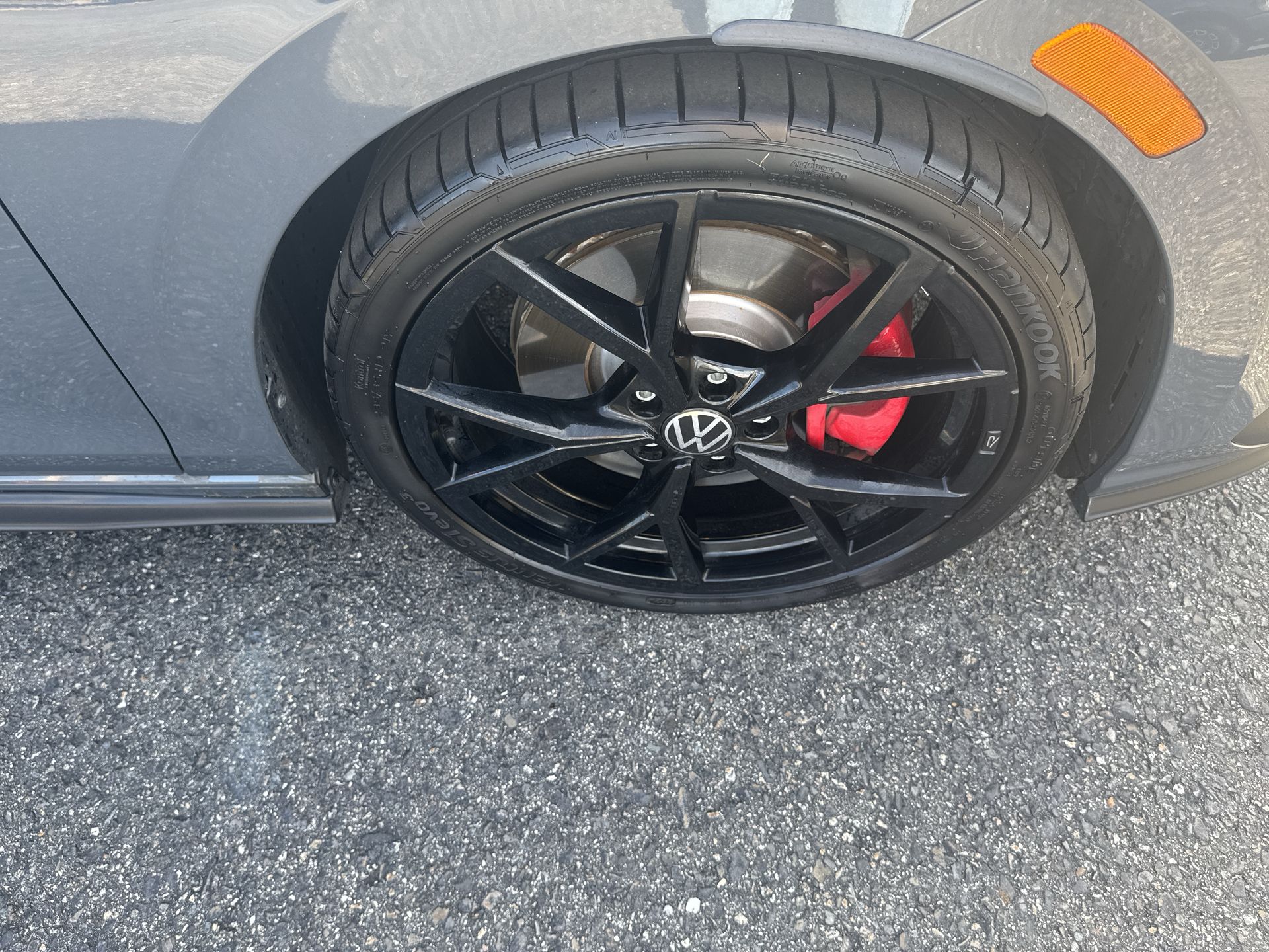 2024 Volkswagen Golf GTI 380 S photo 2