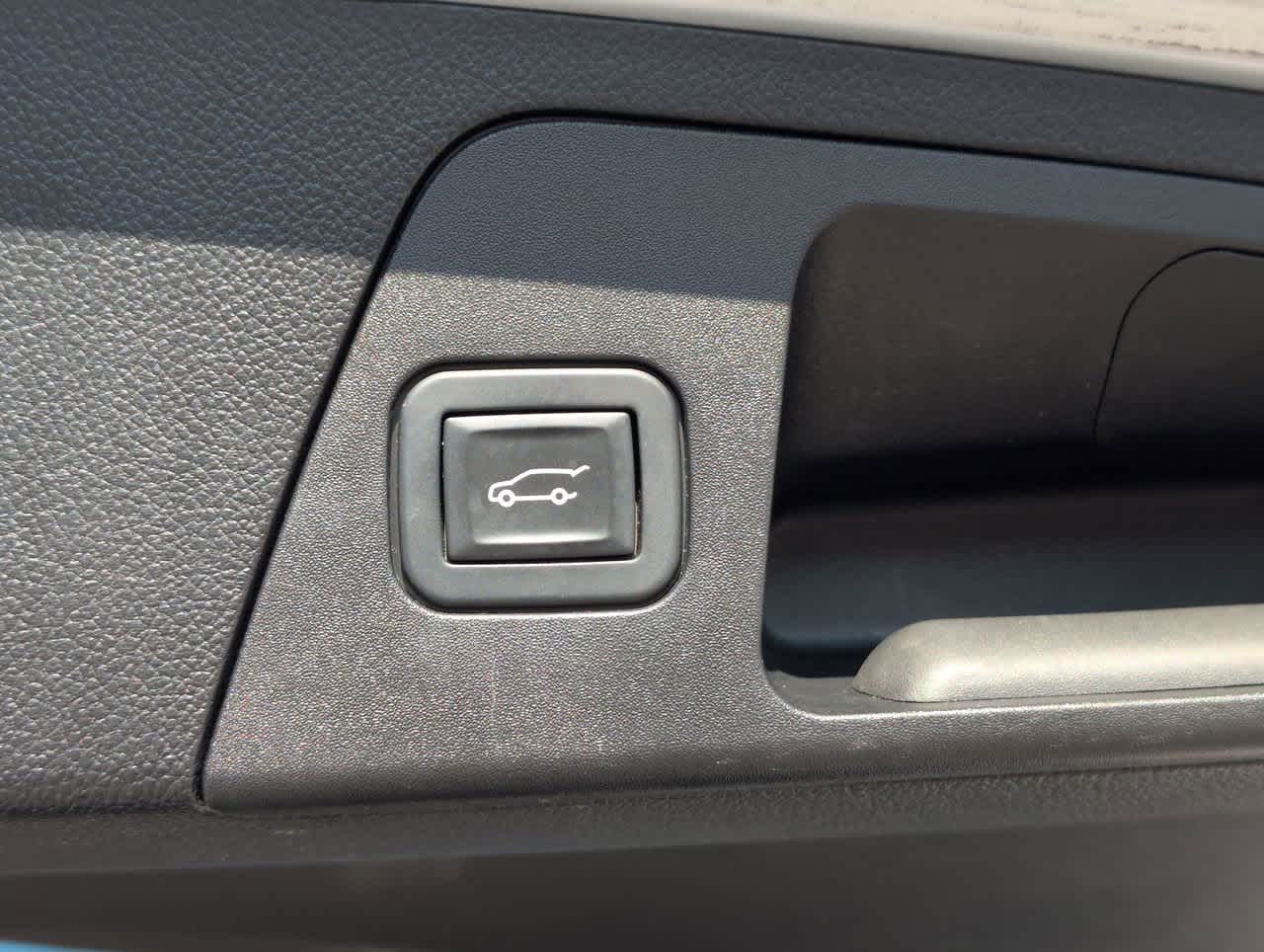 2018 Buick Envision Essence photo 12
