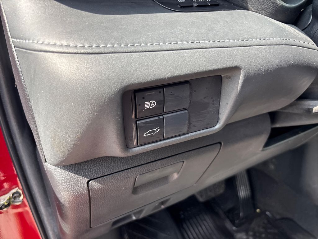 2022 Toyota Highlander XLE photo 42