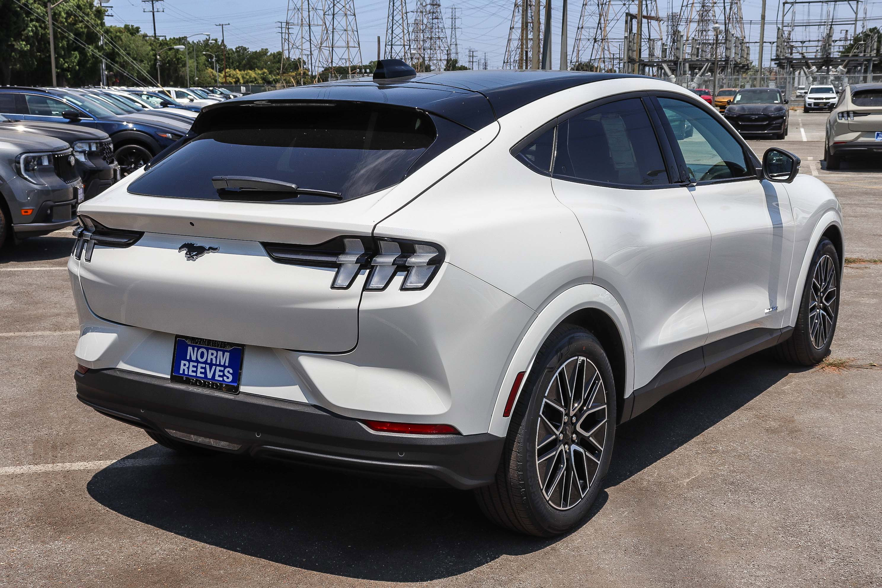 2025 Ford Mustang Mach-E Premium
