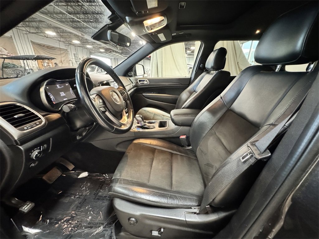 2021 Jeep Grand Cherokee Laredo photo 13