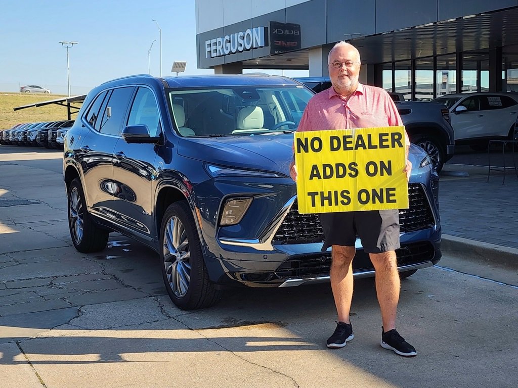 2026 Buick Enclave Avenir's photo