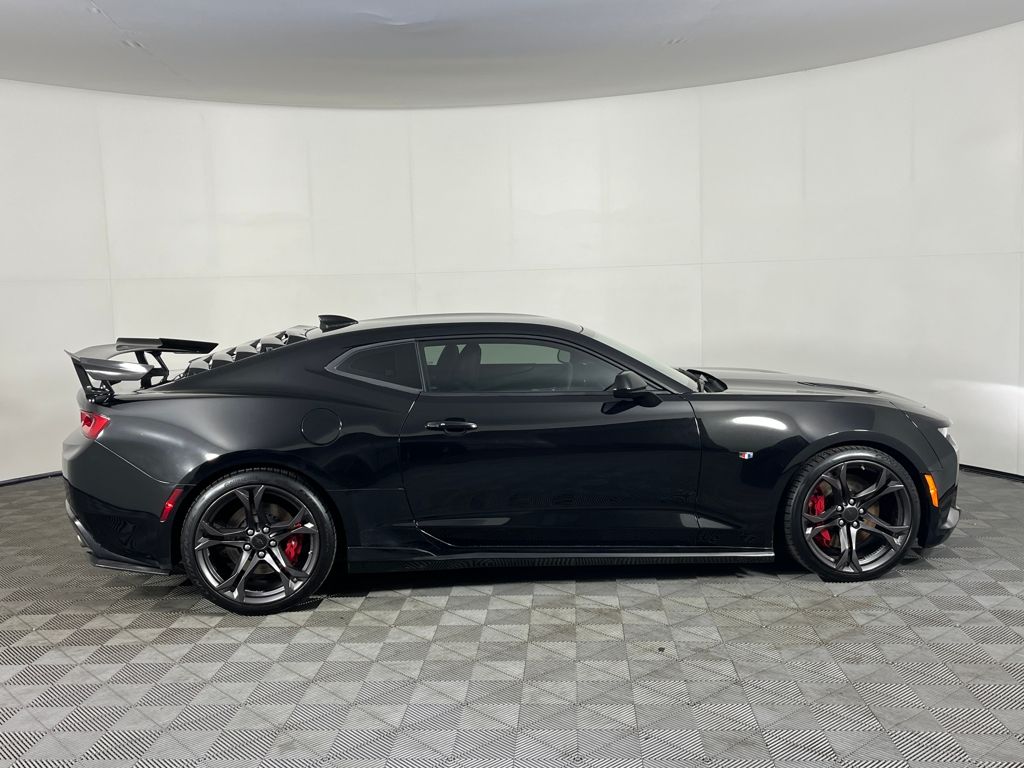 2017 Chevrolet Camaro SS 1LE photo 4