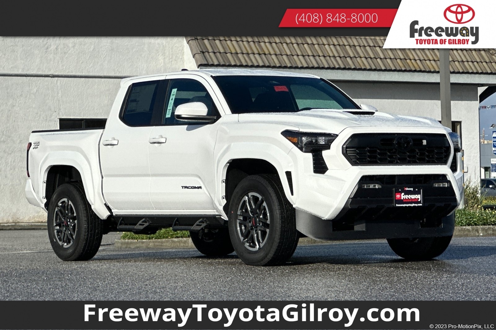 2026 Toyota Tacoma TRD Sport's photo