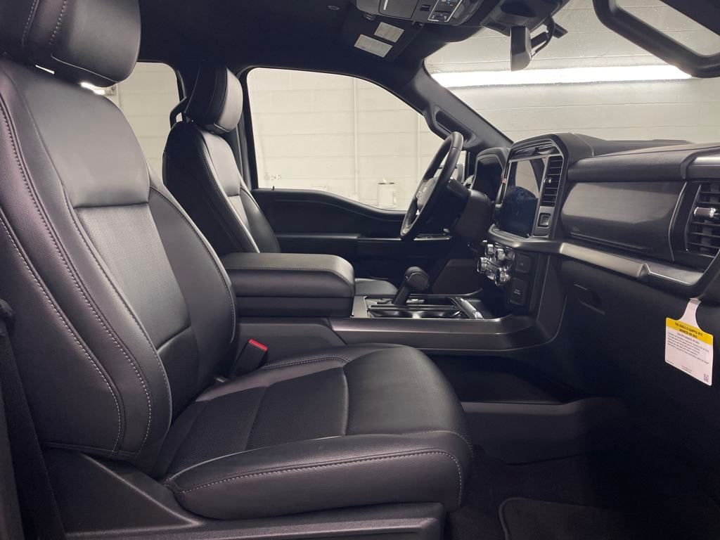 2025 Ford F-150 Lariat photo 21