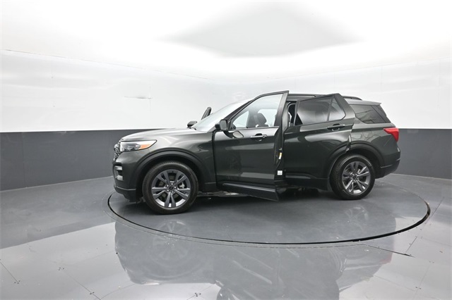 2022 Ford Explorer XLT photo 31