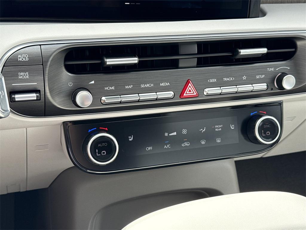 2026 Hyundai Palisade SEL photo 26