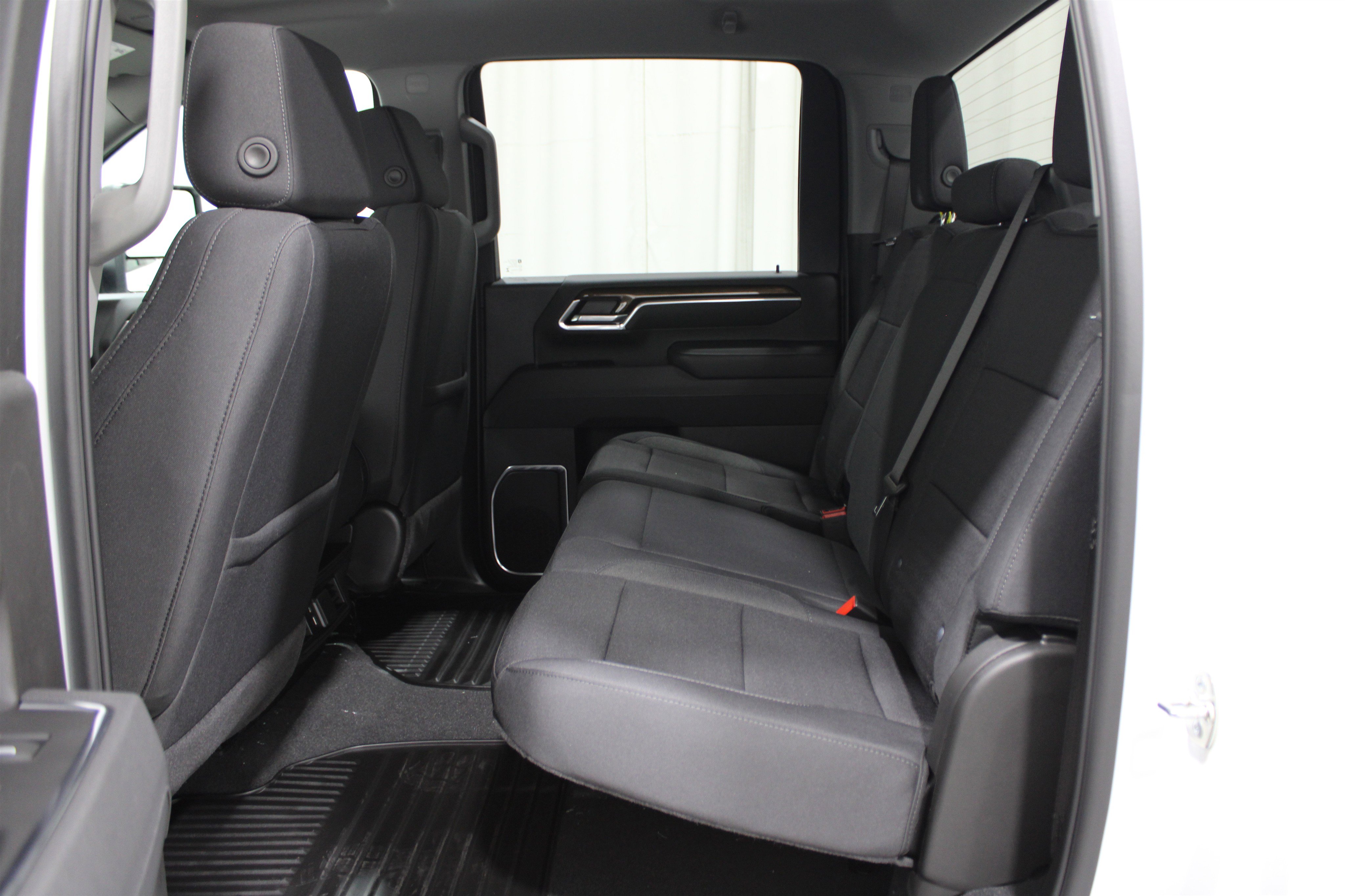 2025 Chevrolet Silverado 2500HD LT photo 18