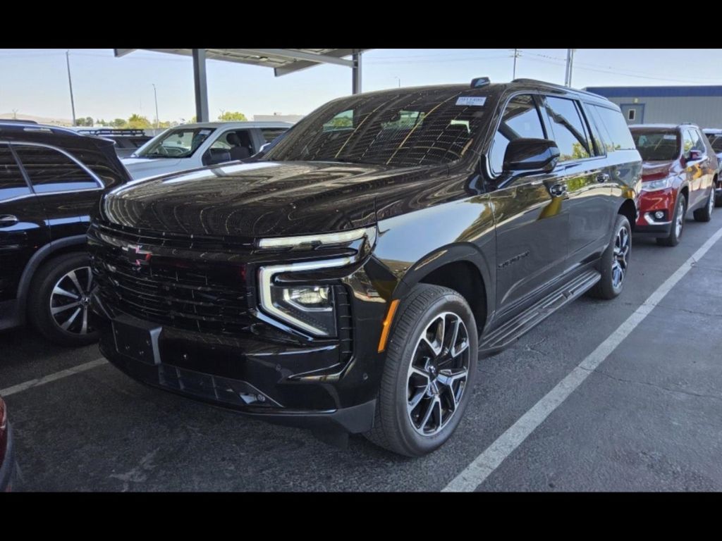 2025 Chevrolet Suburban RST's photo