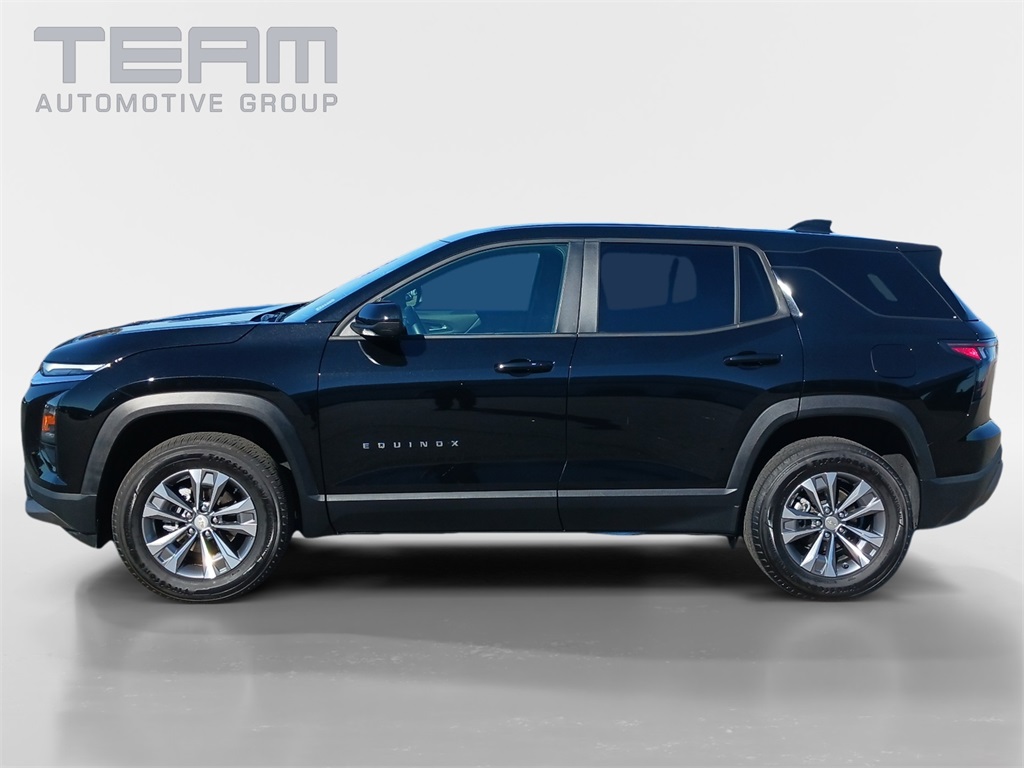 2025 Chevrolet Equinox LT photo 4