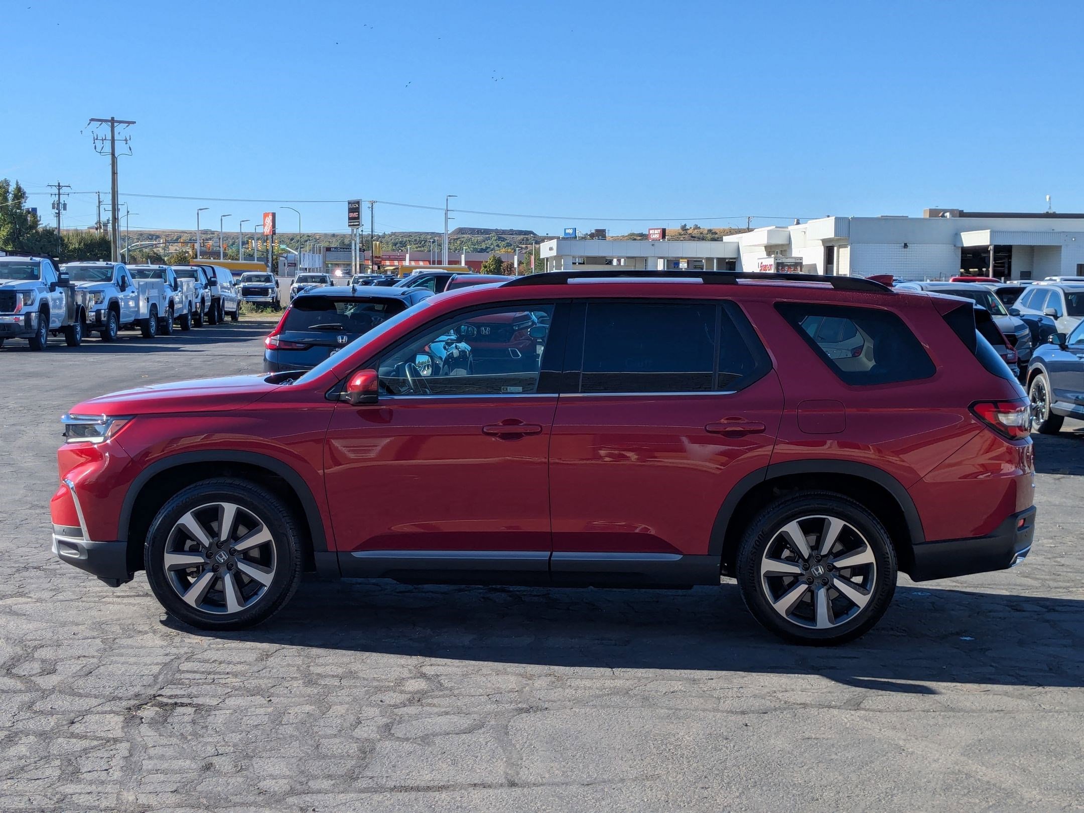 2023 Honda Pilot Touring photo 5