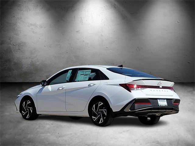 2025 Hyundai Elantra SEL Sport photo 4