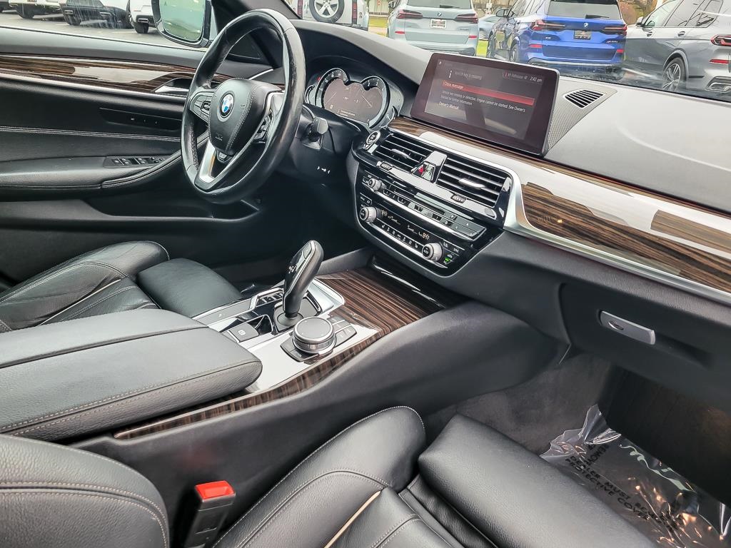 2019 BMW 530I - Image 23