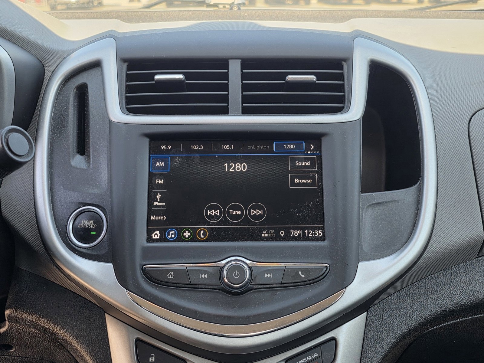 2018 Chevrolet Sonic LT photo 14
