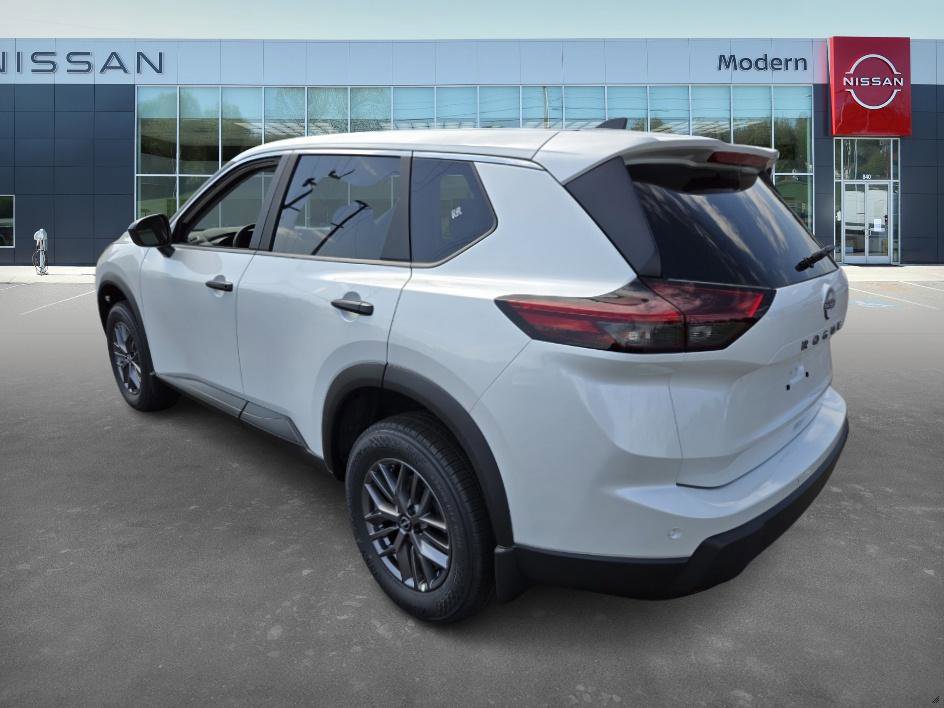 2025 Nissan Rogue S photo 7