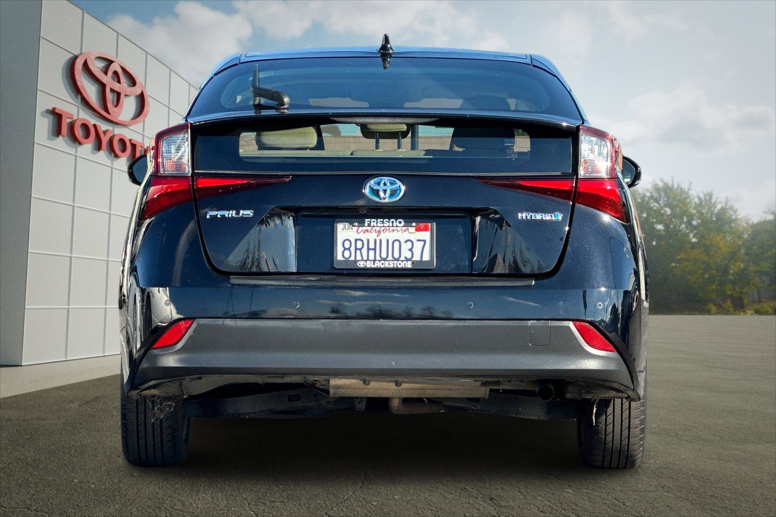 2020 Toyota Prius L Eco photo 4