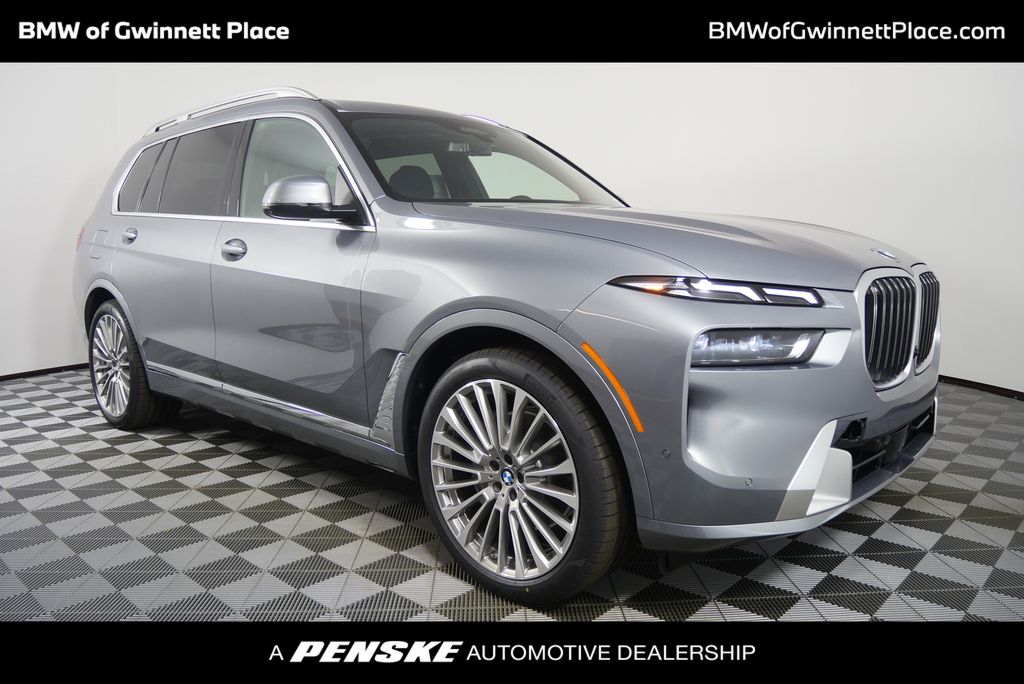 2026 BMW X7 40i's photo