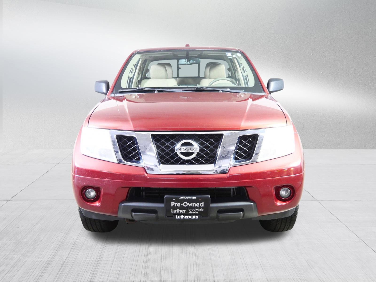 2016 Nissan Frontier SV photo 2