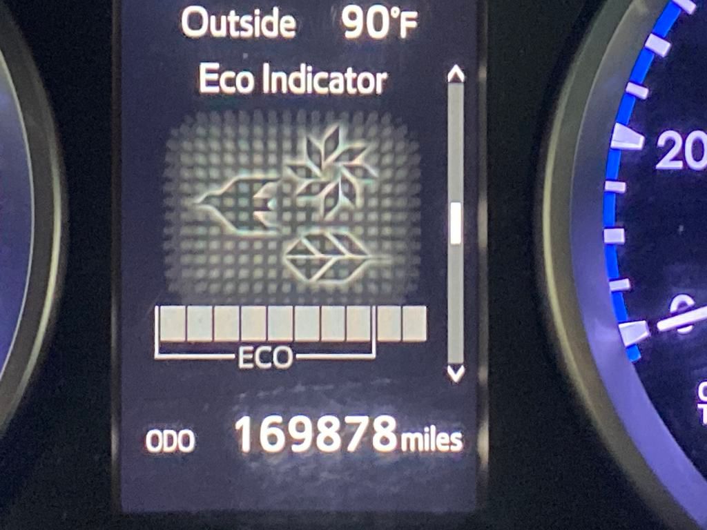 2018 Toyota Highlander LE photo 17