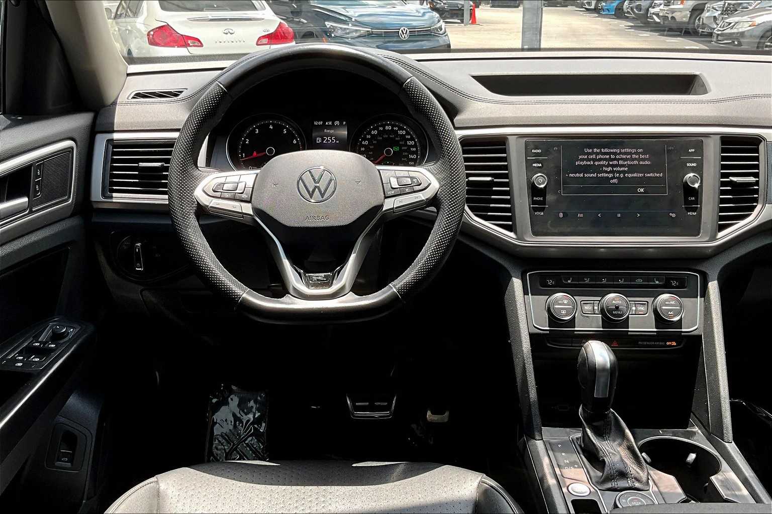2021 Volkswagen Atlas SE Technology R-Line photo 5