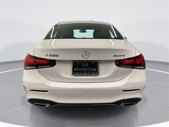 2022 Mercedes Benz A 220 4MATIC photo 3