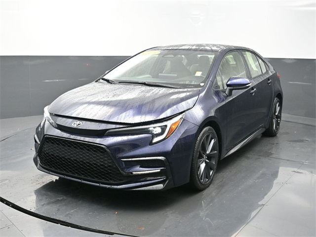 2023 Toyota Corolla SE's photo
