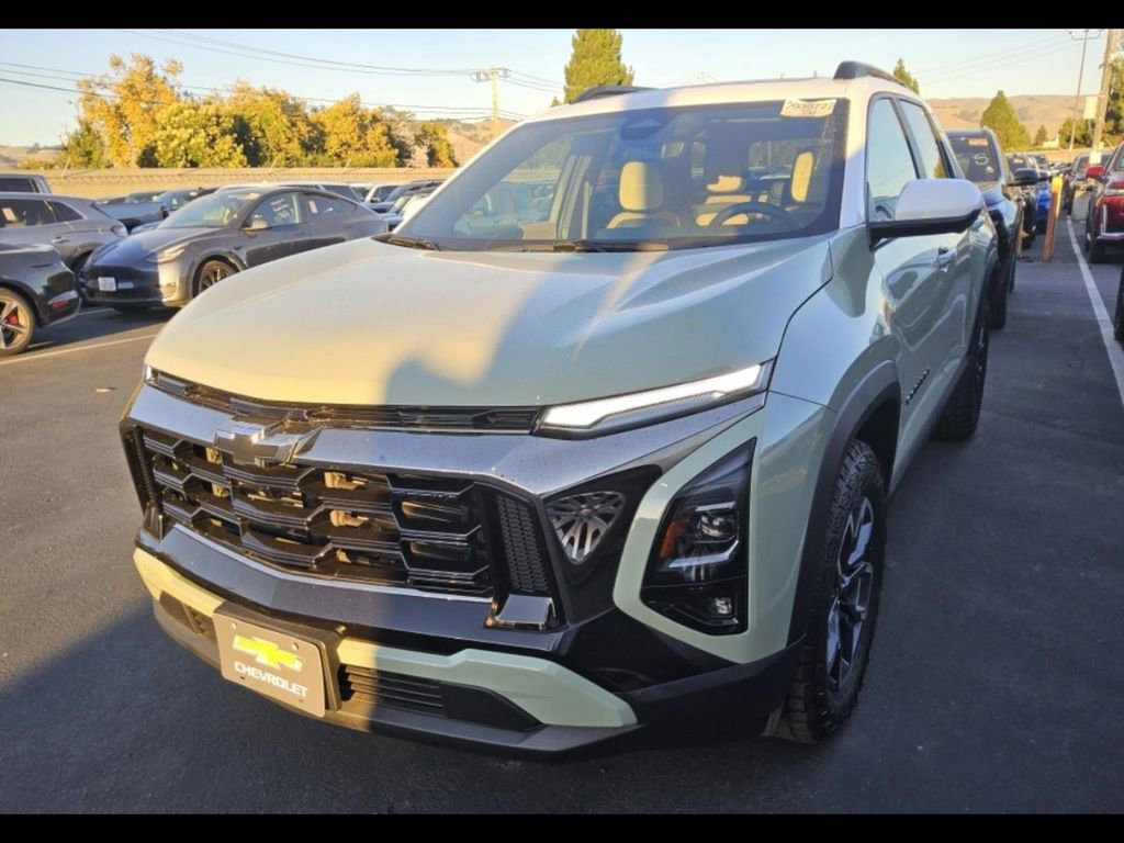 2025 Chevrolet Equinox ACTIV's photo