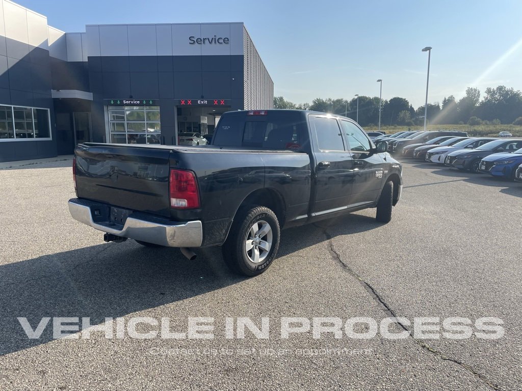 2019 Ram 1500 Classic SLT photo 3
