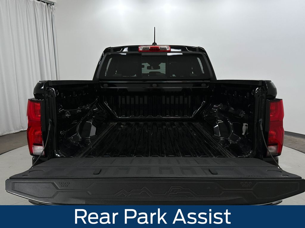 2023 Chevrolet Colorado Z71 photo 18