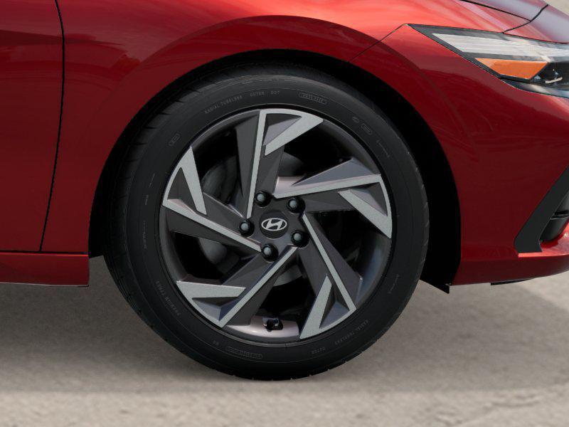 2025 Hyundai Elantra Limited photo 8