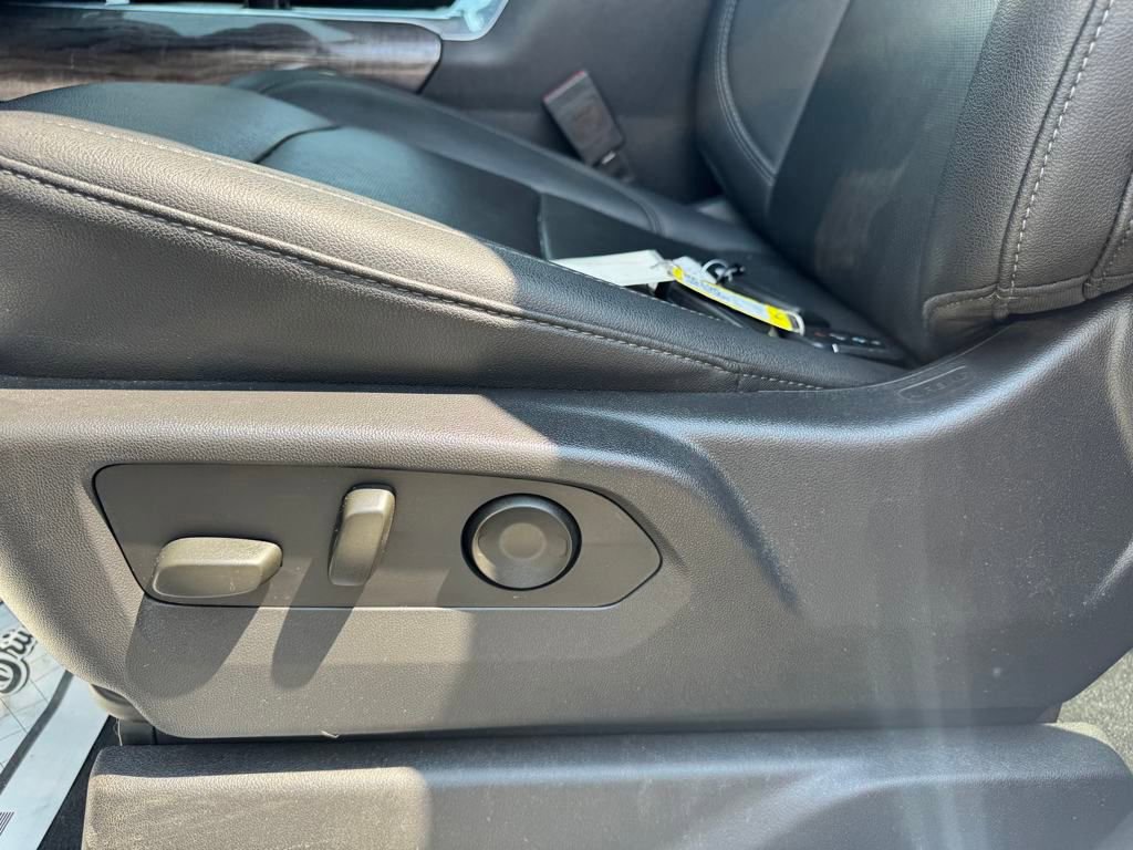 2023 Chevrolet Silverado 1500 LTZ photo 13