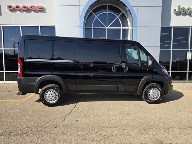 2025 Ram ProMaster 2500 Base photo 2
