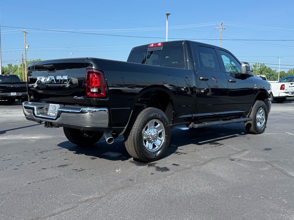 2025 Ram 2500 Tradesman photo 3