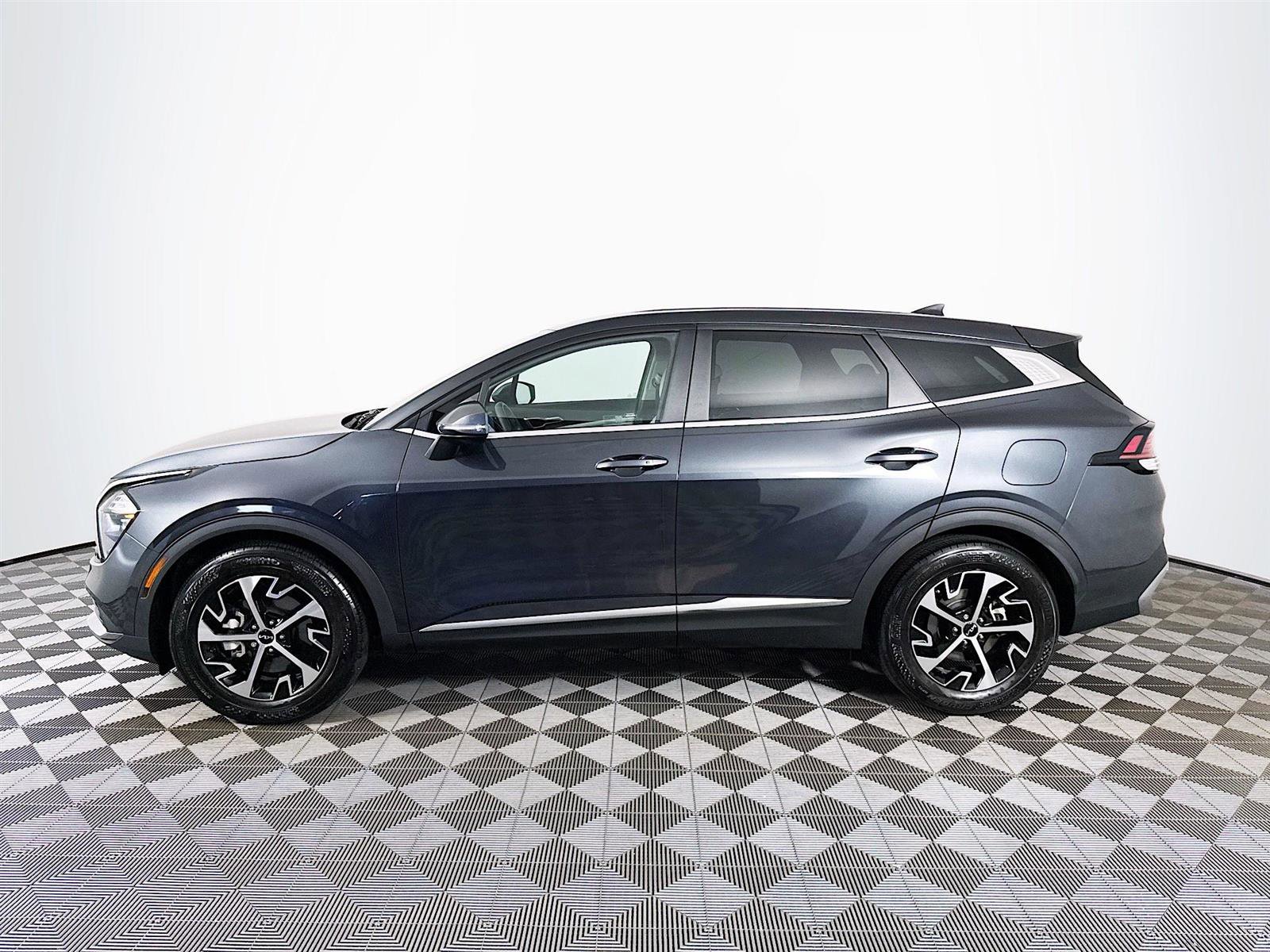 2023 Kia Sportage EX photo 4