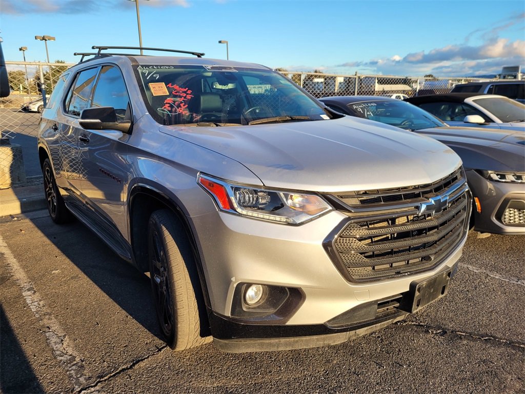 2021 Chevrolet Traverse Premier photo 3