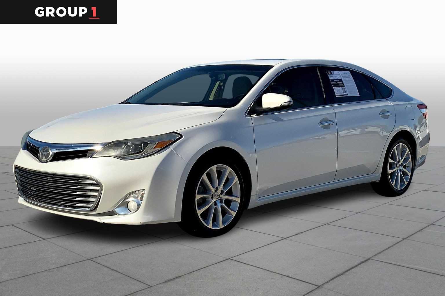 2014 Toyota Avalon Limited's photo