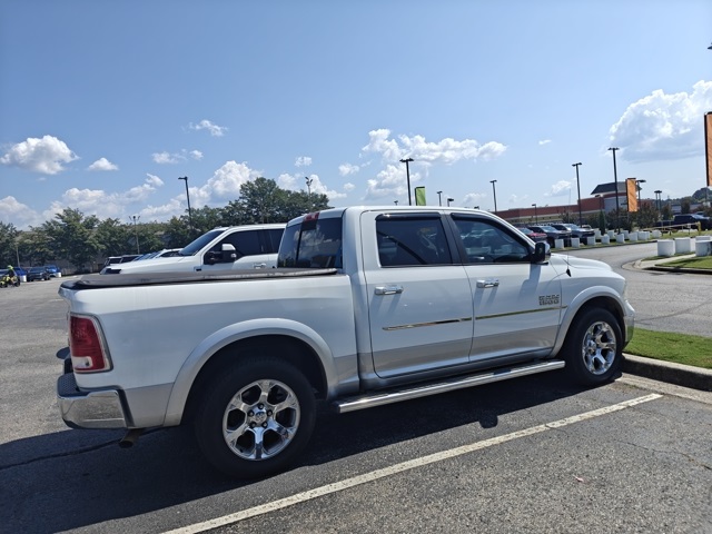 2015 Ram 1500 Laramie photo 4