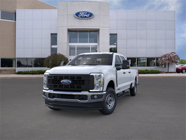 2025 Ford F-250 photo 2