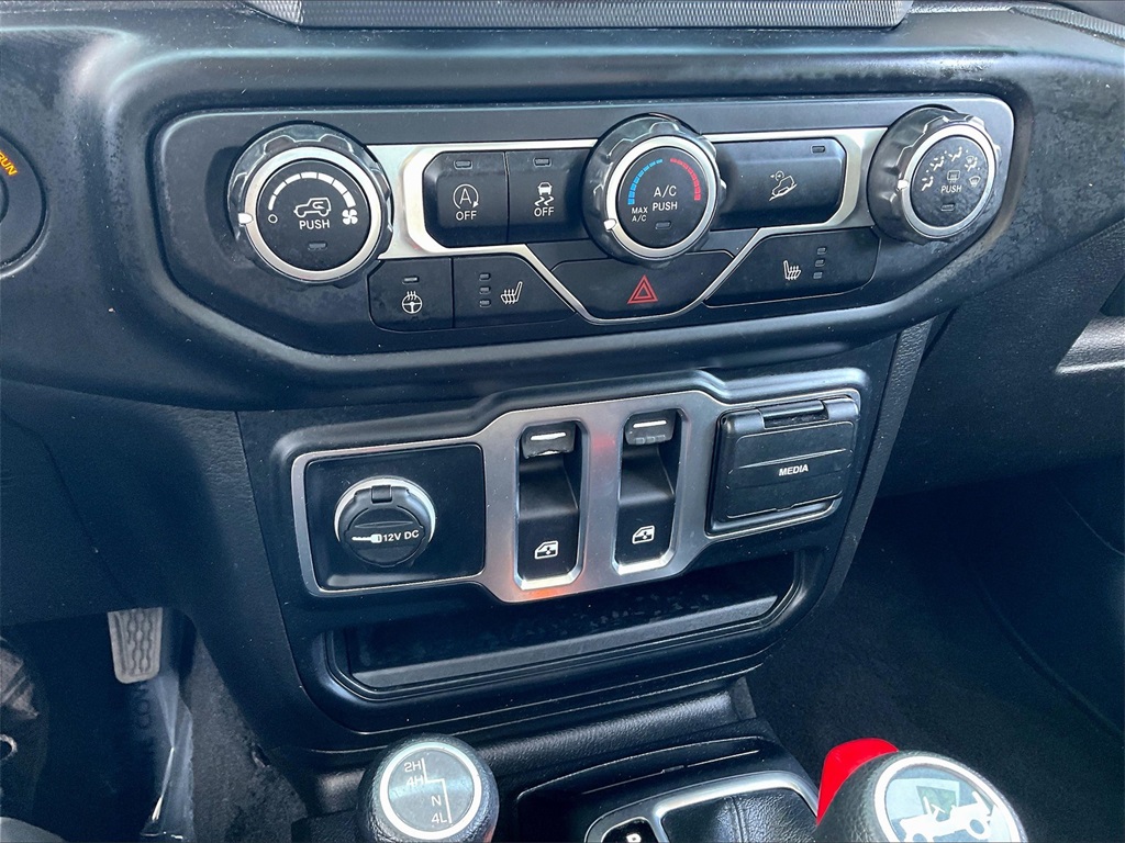 2020 Jeep Wrangler Sport S photo 23