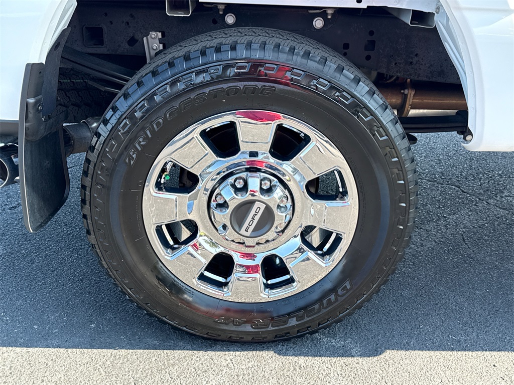 2024 Ford F-250 Lariat photo 16