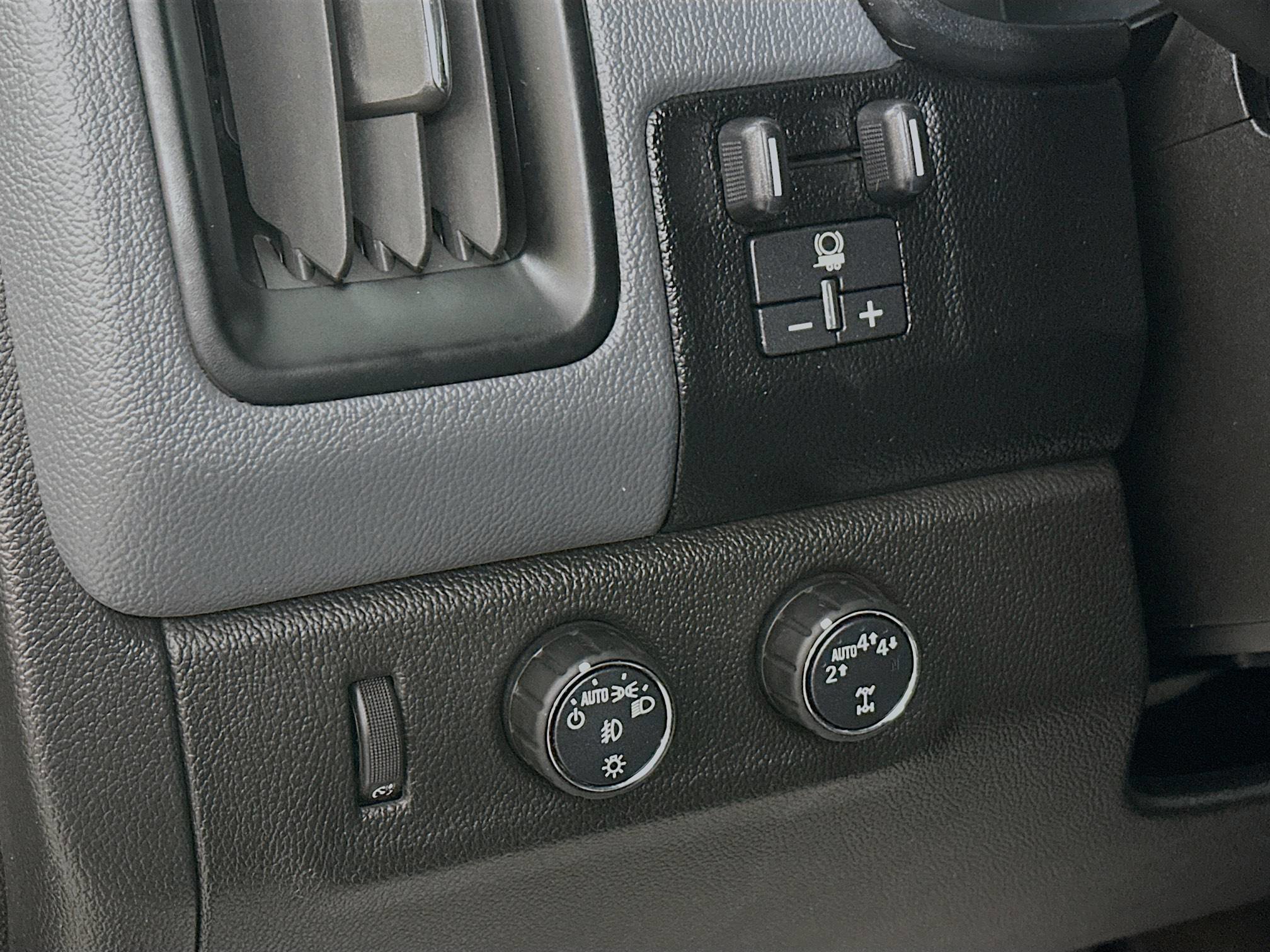 2017 Chevrolet Colorado Z71 photo 10