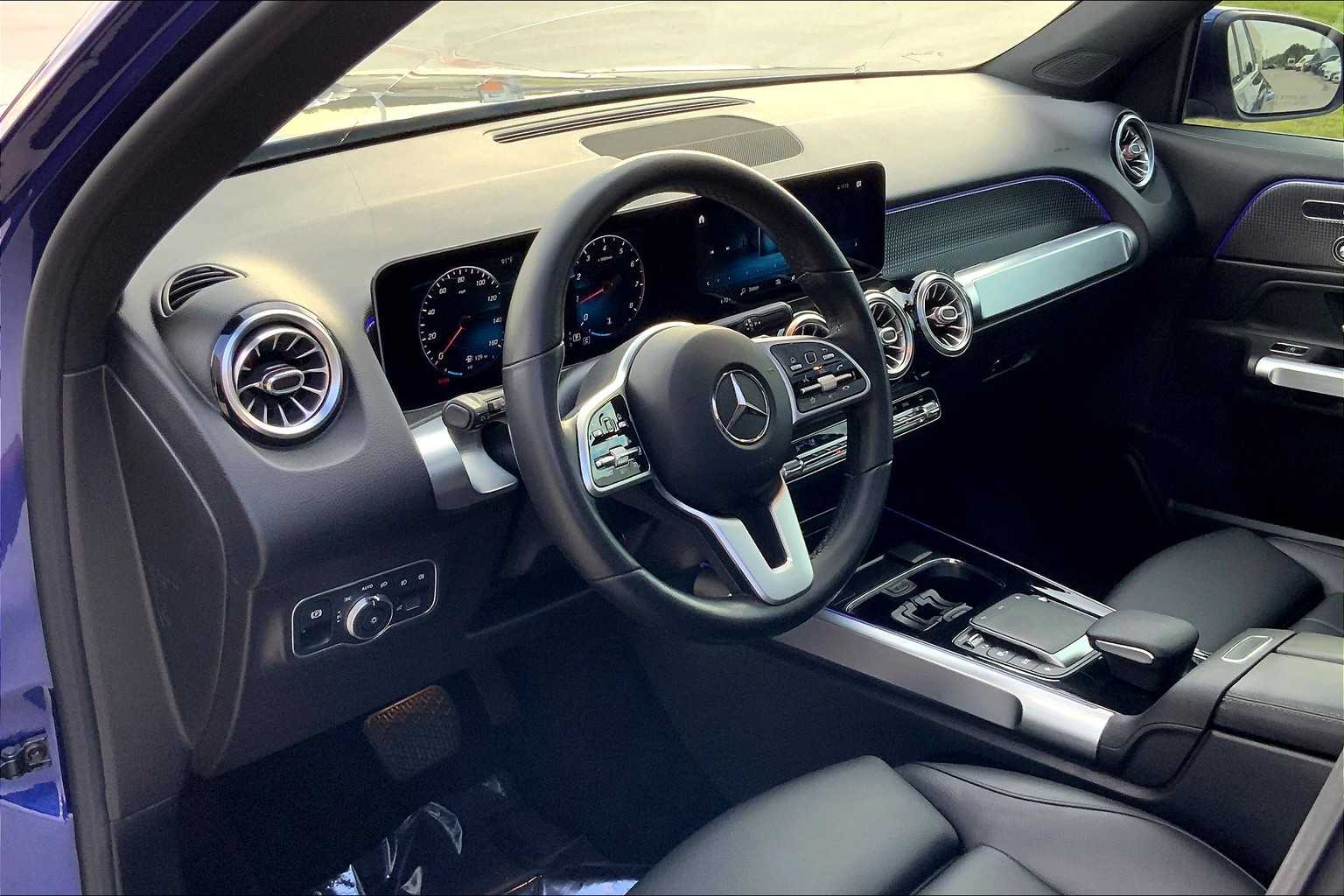 2021 Mercedes Benz GLB 250 photo 14