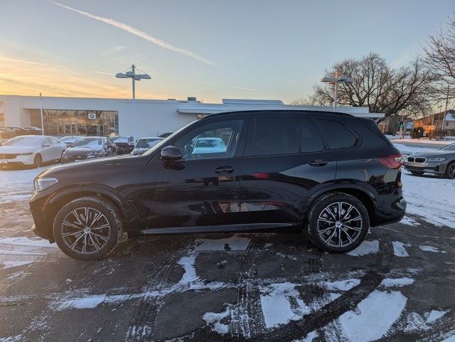 2023 BMW X5 M50i's photo