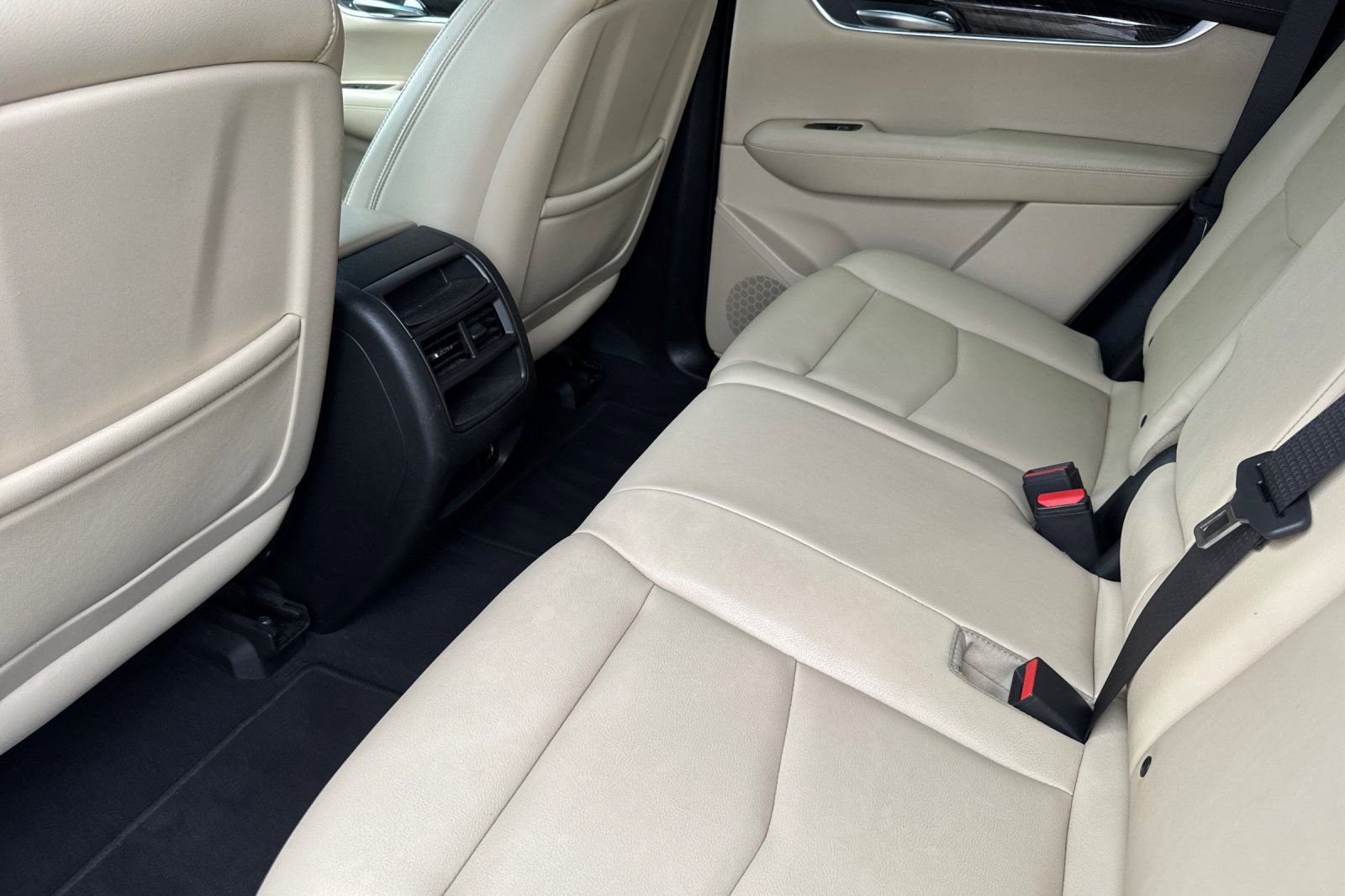 2017 Cadillac XT5 Base photo 11