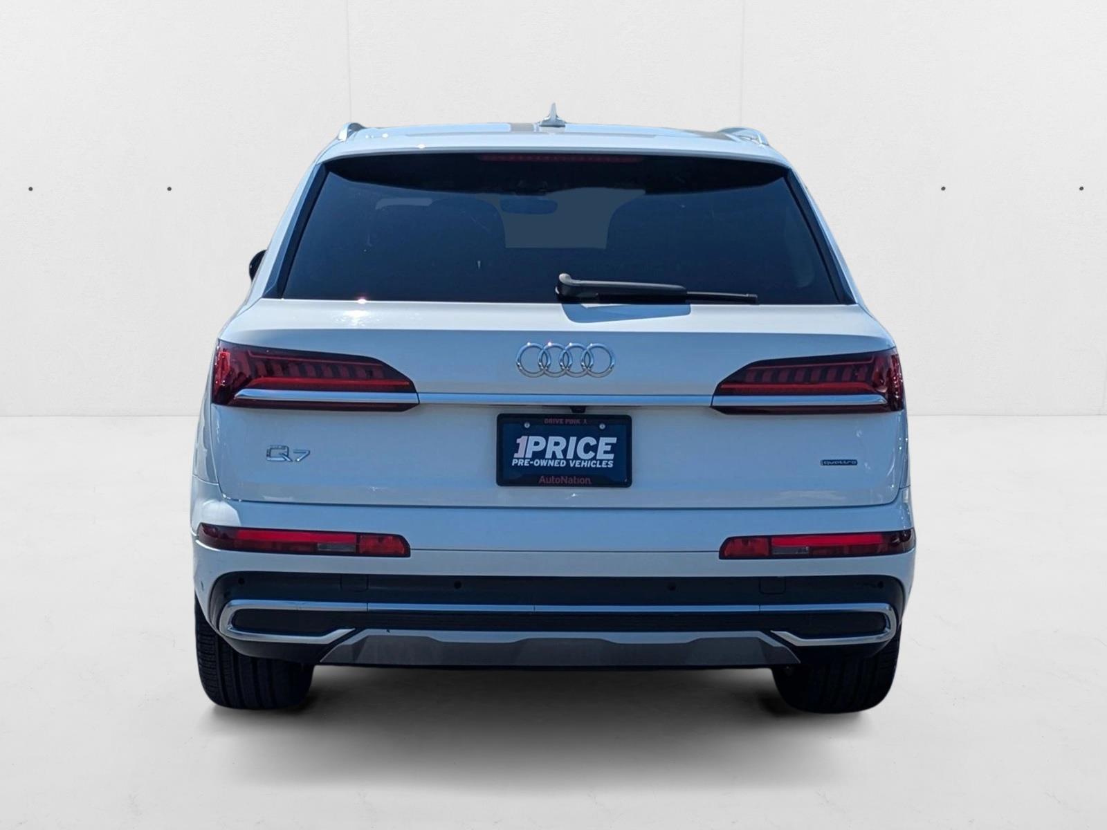 2021 Audi Q7 45 Premium photo 3