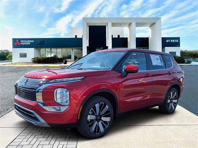 2025 Mitsubishi Outlander SE's photo