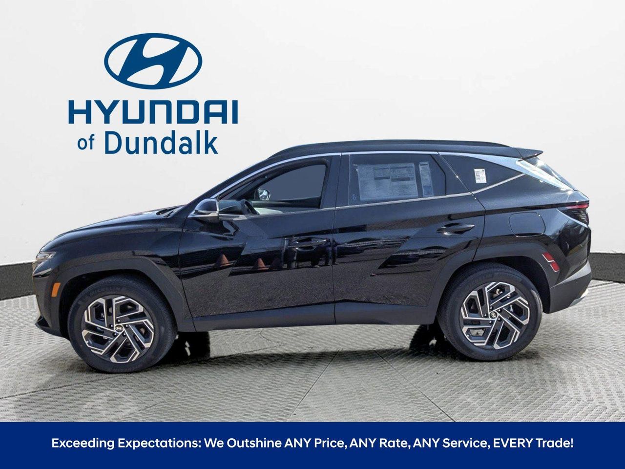 2025 Hyundai Tucson Hybrid Limited photo 2