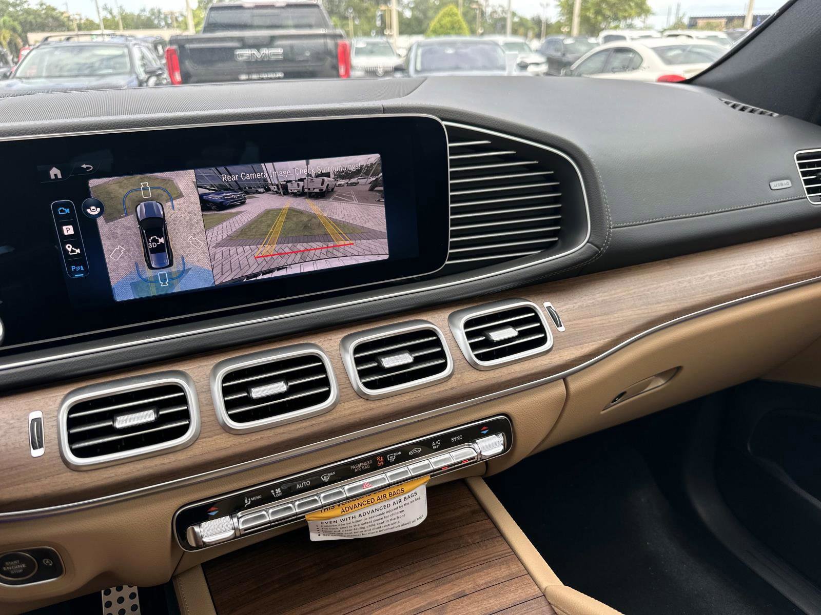 2026 Mercedes Benz GLS 450 4MATIC photo 21