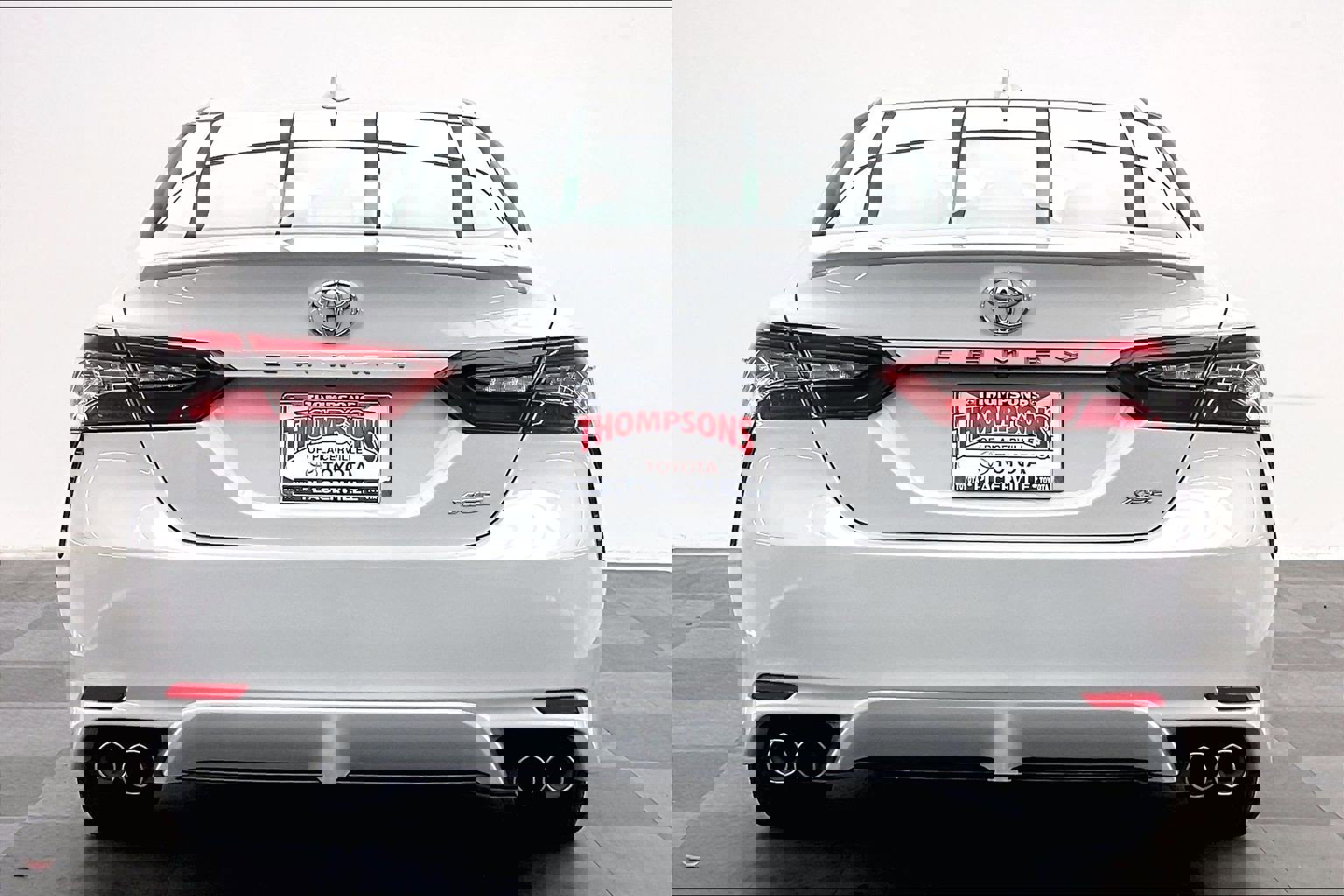 2023 Toyota Camry XSE photo 3